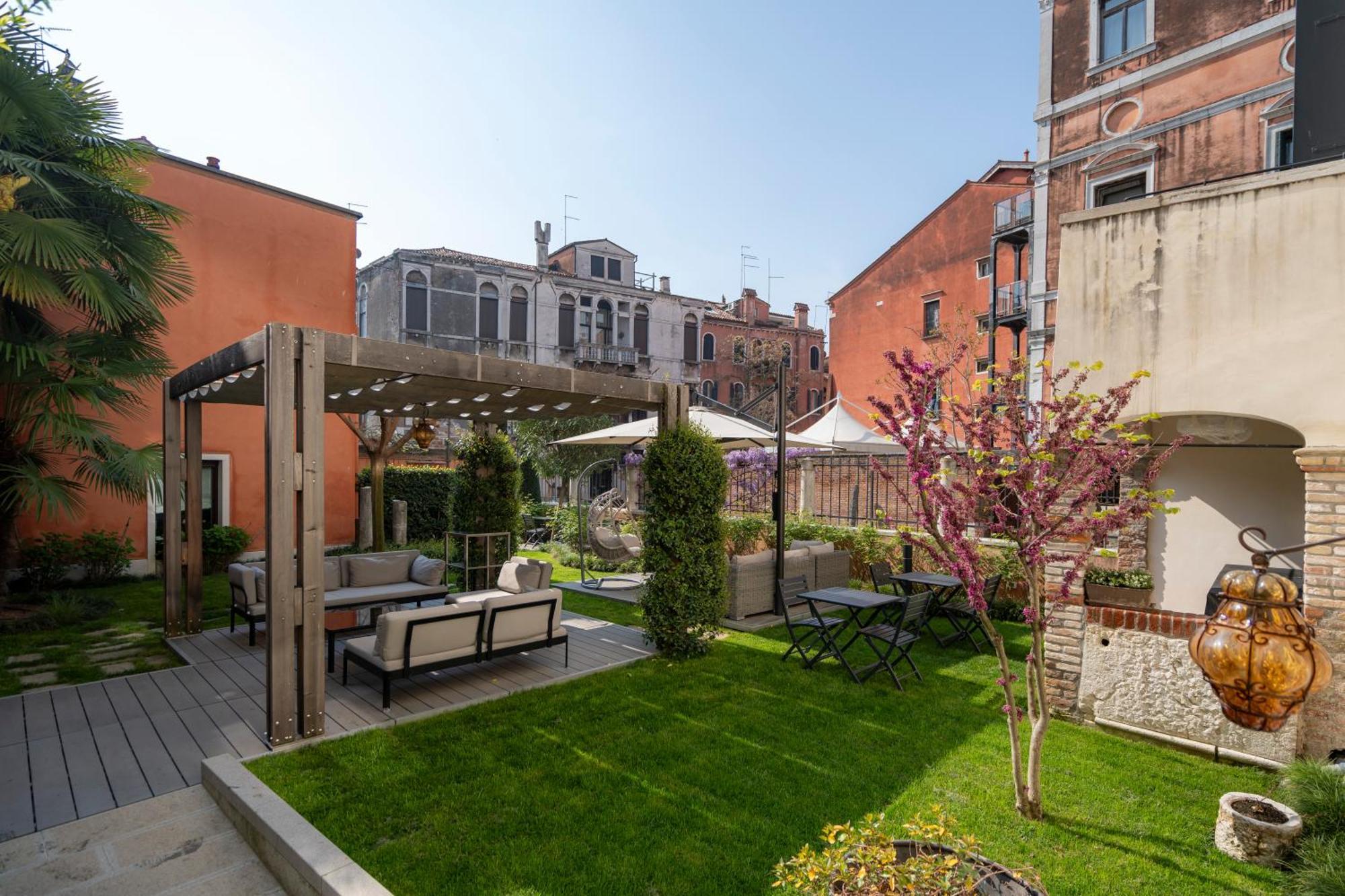 Palazzo Morosini Degli Spezieri - Lifestyle Apartments Venecia Exterior foto